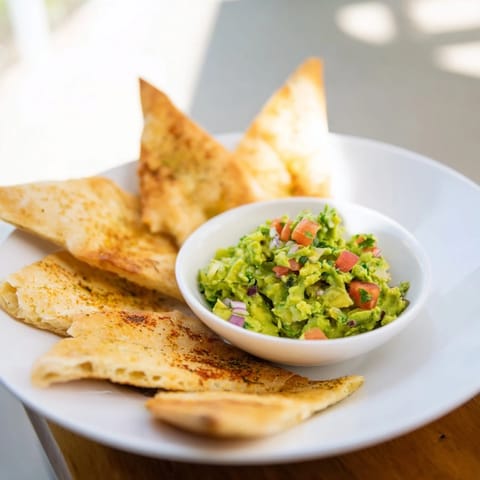Pita Chips Guacamole Bowl